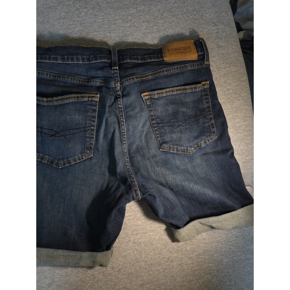Levi Strauss Stretch Jean Shorts Size 32 Cuffed - Picture 5 of 6